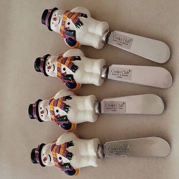 Cooks Club Other - Christmas Snowmen Cooks Club Butter Knives